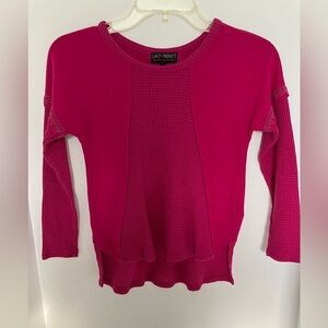 LA Conduct Girl’s Top, Size 10, Long Sleeve, Fuschia Pink.